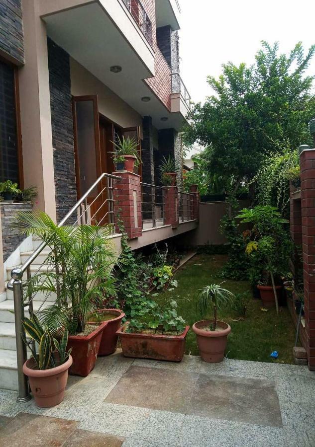 J P Residency Hotel Greater Noida Exterior foto
