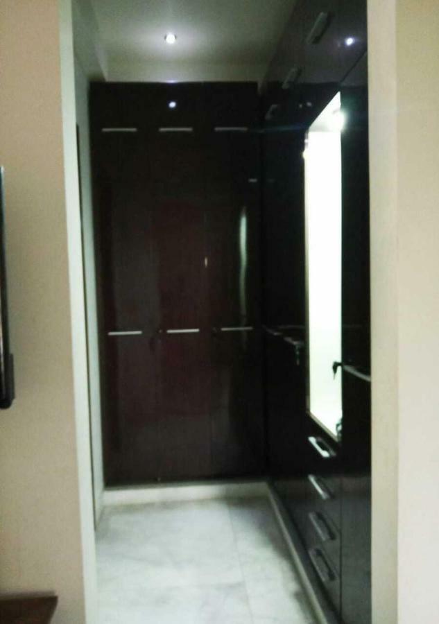 J P Residency Hotel Greater Noida Exterior foto