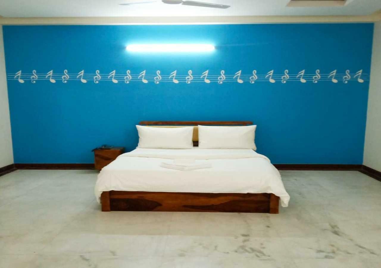 J P Residency Hotel Greater Noida Exterior foto